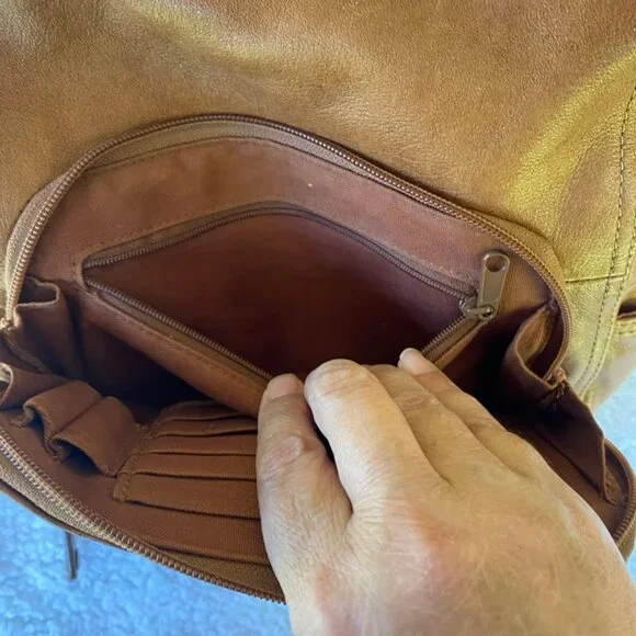 Vintage Fossil Genuine Leather Brown Cross Body Bag - Picture 11 of 14